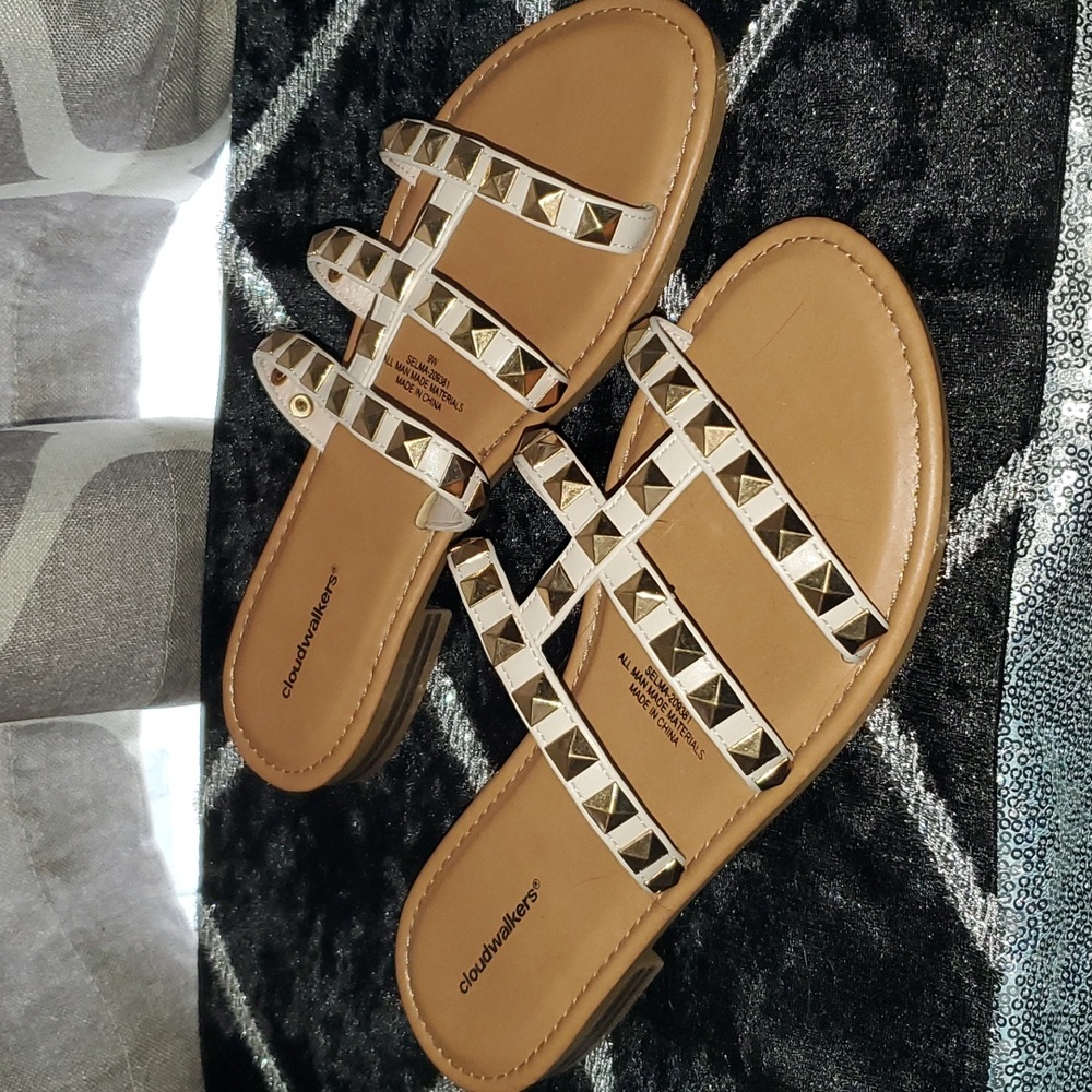 Cloudwalkwers Women's Sandal